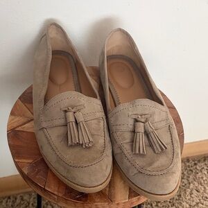 Dressbarn Suede Tassel Loafers in Taupe